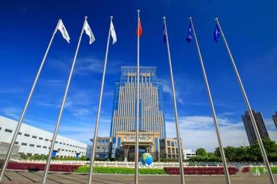 進(jìn)工廠也能上大學(xué)？文化傳媒行業(yè)的新機(jī)遇